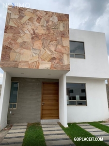 Se vende casa moderna con amenidades en Privada La Reserva en Pachuca, Hidalgo.
