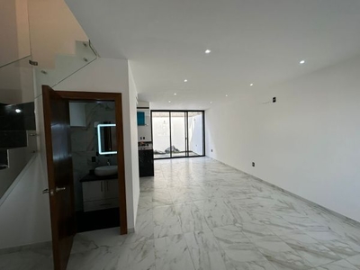 Casa en venta zona Boreales coto 2, Zapopan, Nueva.