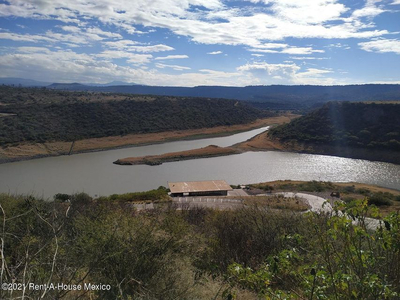 Cañadas Del Lago Terreno Con Uso De Suelo Mixto En Venta De 3451 Mts2