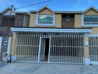 Casa En Venta Ciudad Satelite Monterrey