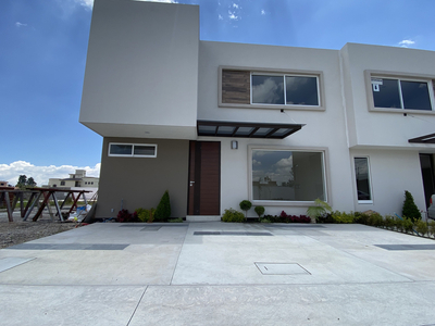 Casa En Venta En Alondra San Salvador Tizatlali, Metepec 24-1104 Gis