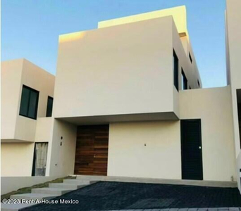 Casa En Venta Zibata 4 Habitaciones Jrh