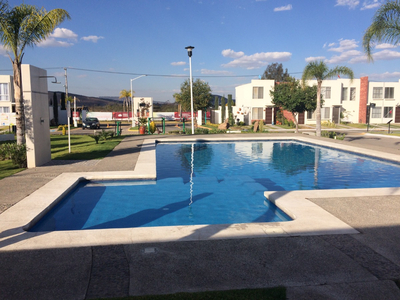 Casa Frente Albercca , Coto Privado 2 Recamaras 3 Baños 2 Estacionamiento