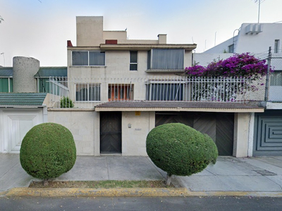 Gran Remate Bancario, Casa A La Venta En Coyoacan. No Creditos