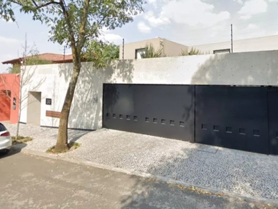 Increíble Remate Bancario, Casa A La Venta En Bosques De Las Lomas. No Creditos