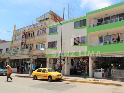 Irapuato, Centro: Edificio Uso Comercial-habitacional En Ex