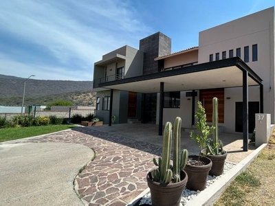 Casa en venta en casa Autor, Casa Herrerías en Altozano El Nuevo, Querétaro