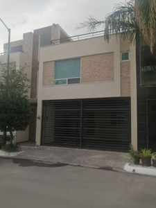 CASA EN VENTA EN CERRADAS DE ANAHUAC