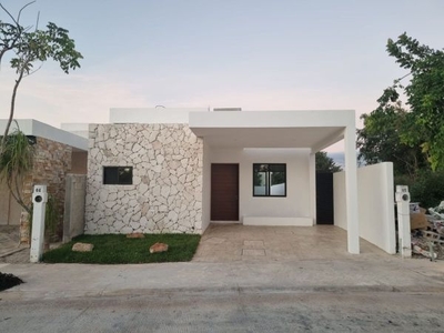 Casa en venta en Mérida, una planta Privada Zendera Cholul