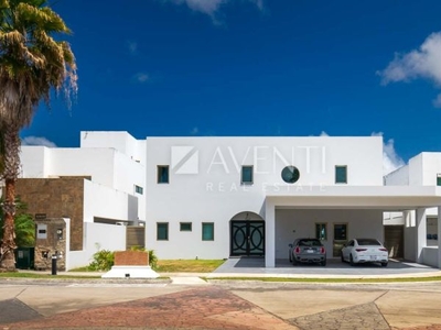 Casa en venta, Residencial Villa Magna Cancún