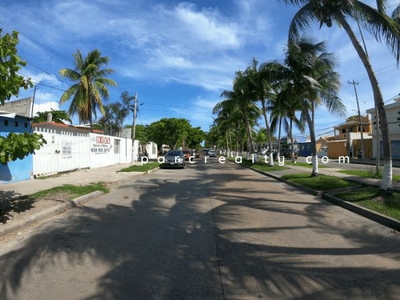 Local comercial con Terreno en Venta en Av. Periférica Norte, Carmen Campeche.