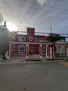 Se vende casa en Residencial La Herradura. Cancún. Quintana Roo.