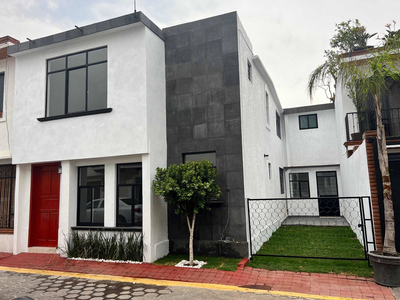 Venta Casa Totalmente Remodelada En Xochimilco