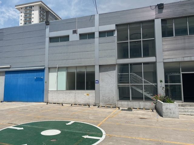 Bodega Con Oficinas En Naucalpan Renta