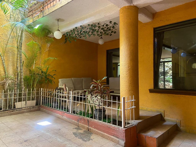 Casa Bien Ubicada Con Local Comercial Anexo. Lomas De Cortes, Cuernavaca