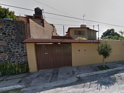 Casa En Venta Agapando # 32, Col. Las Brisas, Cuautla, Morelos, Cp. 62757 Mlrc102