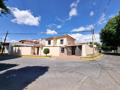 Casa En Venta En El Fraccionamiento Concepción Buenavista