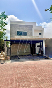 Casa En Venta En Via Cumbres, Cancun