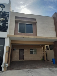 Doomos. Casa en Venta La Encomienda en Escobedo, N.L.