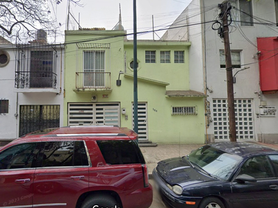 Hermosa Casa En Venta Cerca Del Metro Chapultepec