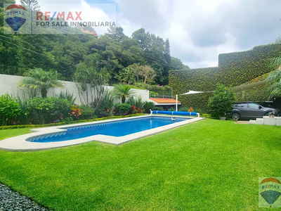 Venta De Casa De Un Nivel En Rancho Cortes, Cuernavaca .clave 4450