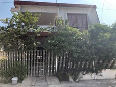 376096-CASA EN VENTA EN LOMAS DEL ROBLE EN SAN NICOLAS 2 SECTOR