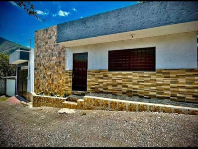 Vendo Casa Con Piscina En Cd Mendoza
