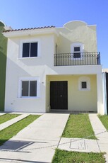 Casa en Venta en Av. de las Torres 10088 Mazatlán, Sinaloa