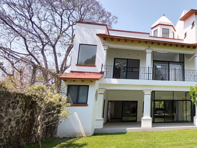 Casa En Venta En Vista Hermosa, Cuernavaca