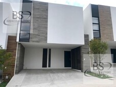 doomos. av casa renta massaro residencial zibata queretaro