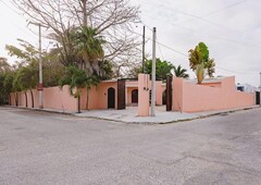doomos. casa en venta de 1 planta con amplio terreno - chichi suárez - merida yucatan
