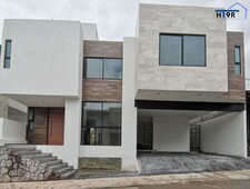 doomos. casa en venta la loma club de golf