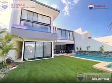 Casa, Venta de residencia en el Fracc. Real Tétela, Cuernavaca, Morelos…Clave 4088, onamiento Real de Tetela - 591.00 m2