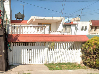 Casa en venta Calle Cáncer No.41, Valle De La Hacienda, Cuautitlán Izcalli, Estado De México, México