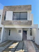 Casa nueva con 3 recamaras en venta, Lomas de Angelopolis, Cascatta III.