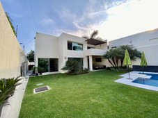 Residencia en venta en delicias cuernavaca