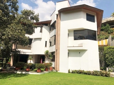 Casa, Residencia en Venta en Bosques de las Lomas - 3 baños - 1949 m2