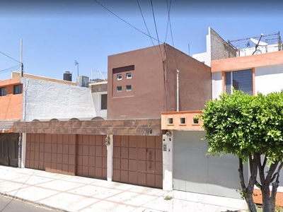 Casas en venta - 200m2 - 4 recámaras - Planetario Lindavista - $4,322,970