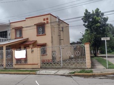 Casas en venta - 300m2 - 4 recámaras - Comalcalco - $1,600,000