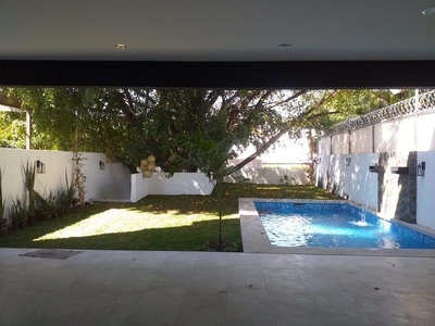 Casas en venta - 400m2 - 4 recámaras - Lomas de Vista Hermosa - $8,500,000