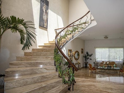 Casas en venta - 557m2 - 3 recámaras - Villas del Mesón - $14,999,000