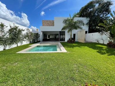 Casas en venta - 643m2 - 4 recámaras - Merida - $5,500,000