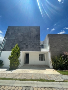 En Venta, Gran oportunidad hermosa casa en lomas - 4 recámaras - 6 baños - 485 m2
