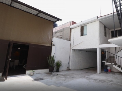 Vendo Casa con Patio en Azcapotzalco. Apto para Desarrollos