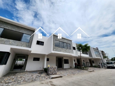Casa en venta en venta en Nuevo Vallarta cerca de la playa y a 10 minutos del Aeropuerto de Puert