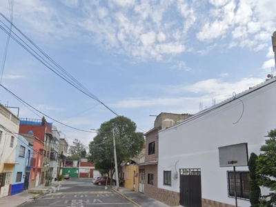 Casa En Venta, ¡¡remate Bancario!! En Colonia Nueva Atzacoalco
