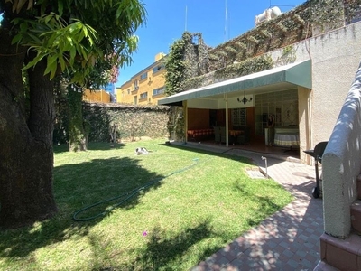 Espectacular casa a dos cuadras de la minerva con uso de suelo Vallarta Poniente, Guadalajara, Jalisco $13,950,000 EN VENTA