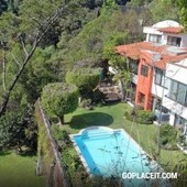 En Venta, CASA CON VISTA AL BOSQUE EN RANCHO CORTES CUERNAVACA, onamiento Rancho Cortes - 3 baños