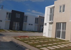 VENTA DE CASA 2 REC SALA COM 1 GARAJE 1 1/2 BAÑOS 60MTS T 47. MTS C TOLUCA