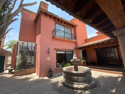 Doomos. Casa en Venta en Jurica, Querétaro $8,900,000